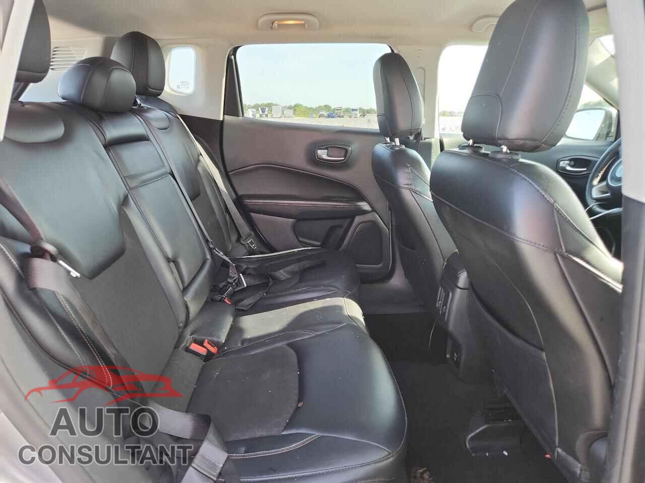 JEEP COMPASS 2017 - 3C4NJDBB2HT680569