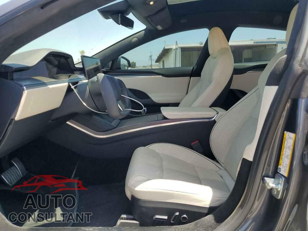 TESLA MODEL S 2022 - 5YJSA1E68NF473677
