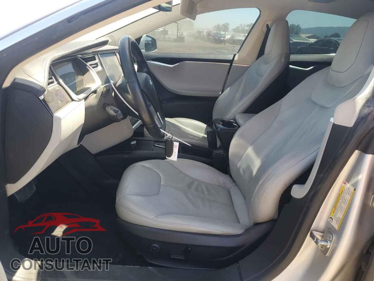 TESLA MODEL S 2013 - 5YJSA1CN6DFP21093
