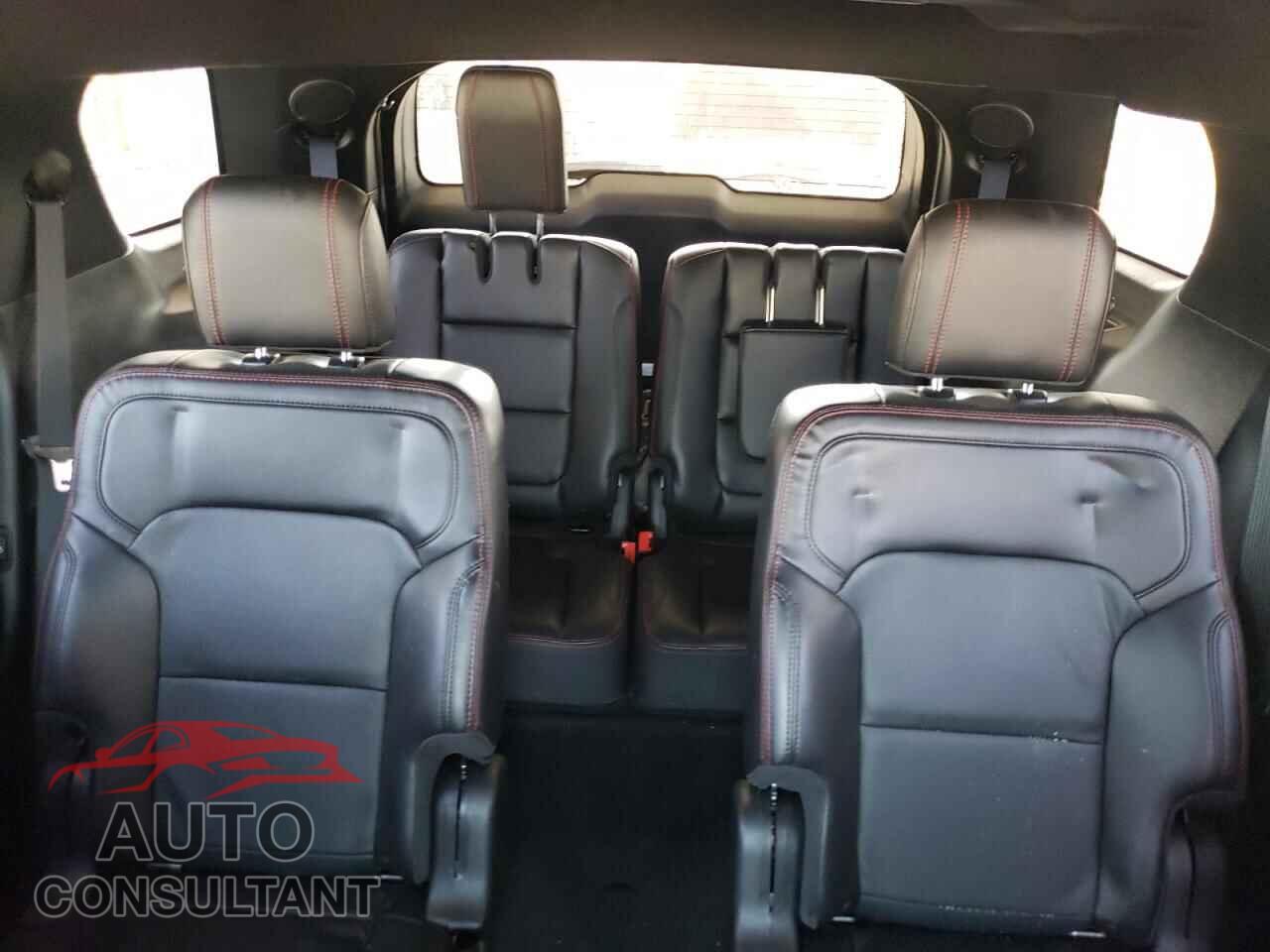 FORD EXPLORER 2018 - 1FM5K8GT9JGB65211