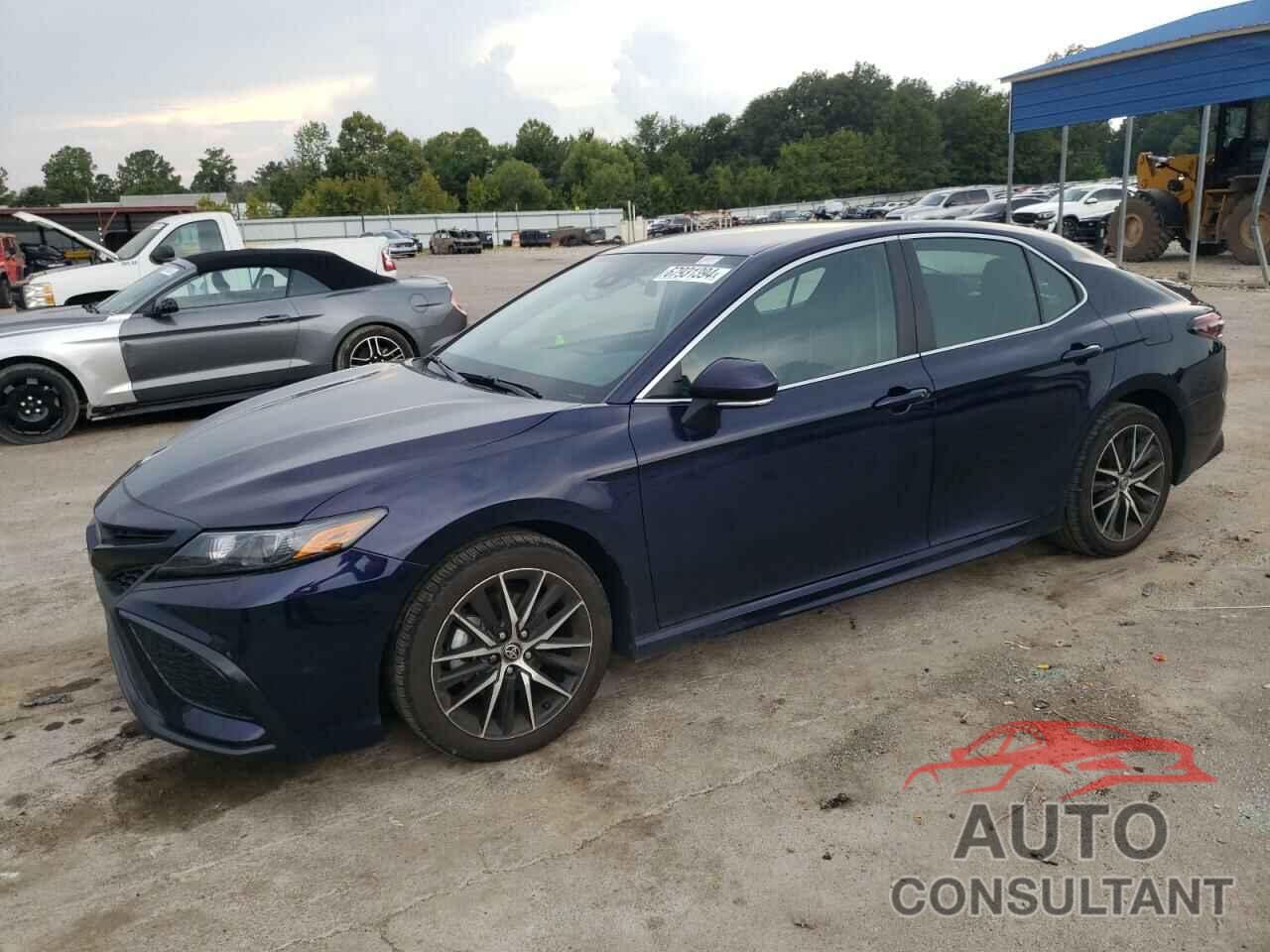 TOYOTA CAMRY 2022 - 4T1G11AKXNU663914