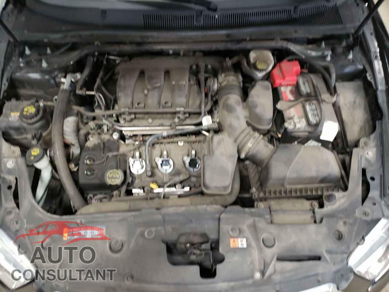 FORD TAURUS 2018 - 1FAHP2E86JG115063