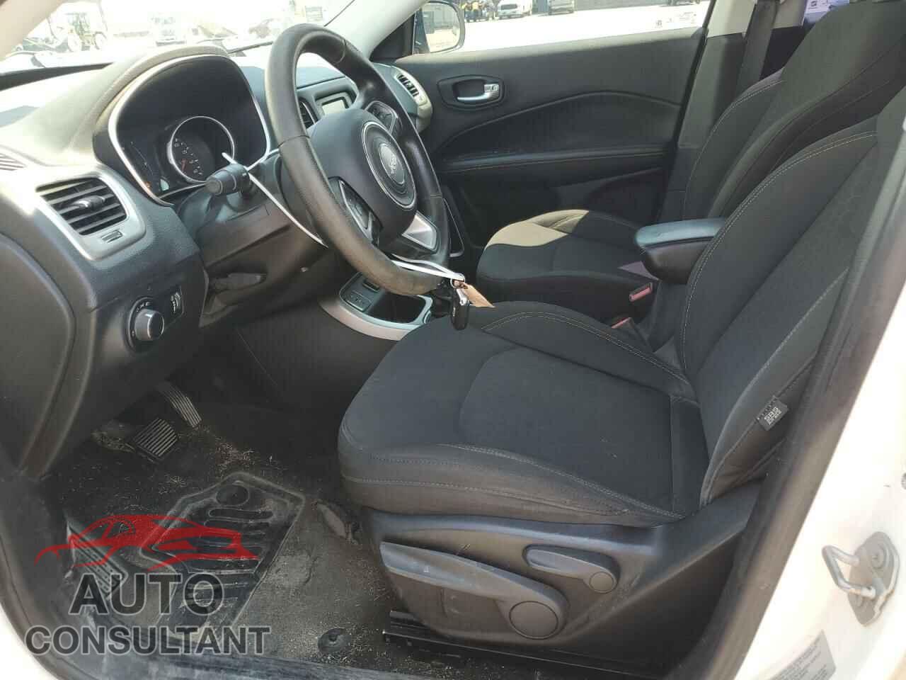 JEEP COMPASS 2017 - 3C4NJCAB2HT661127