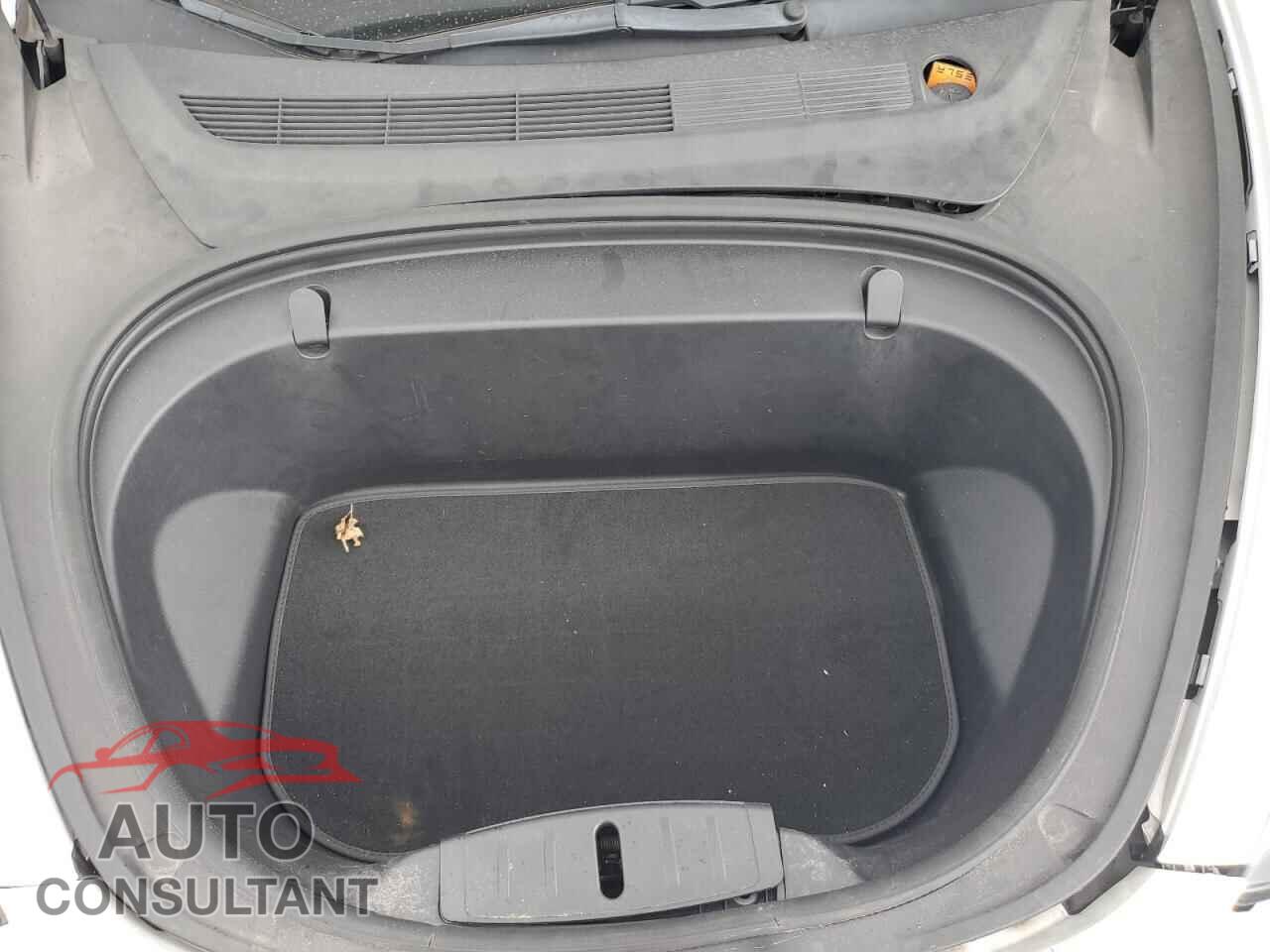 TESLA MODEL 3 2018 - 5YJ3E1EA7JF164855