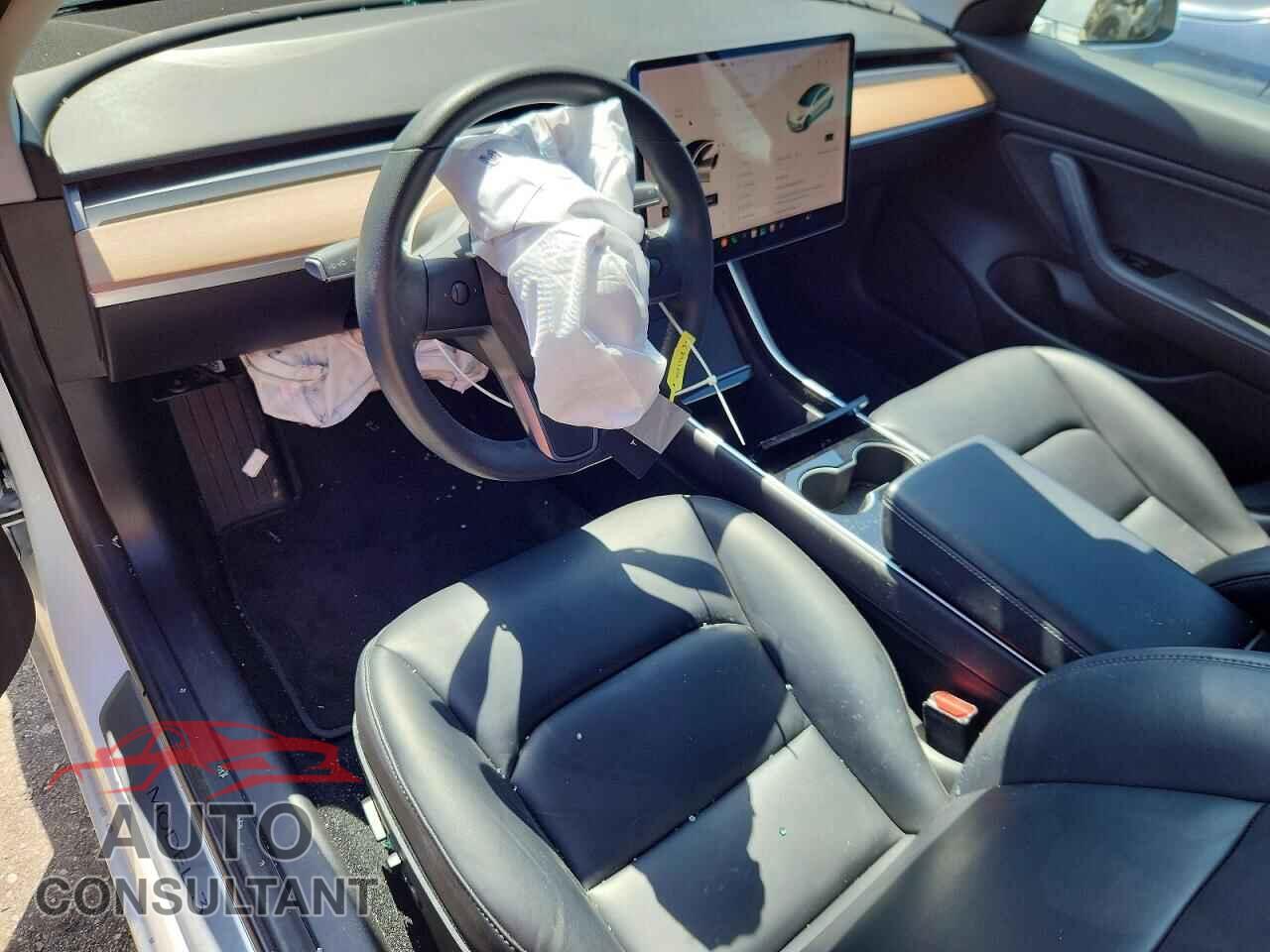 TESLA MODEL 3 2019 - 5YJ3E1EB3KF511222