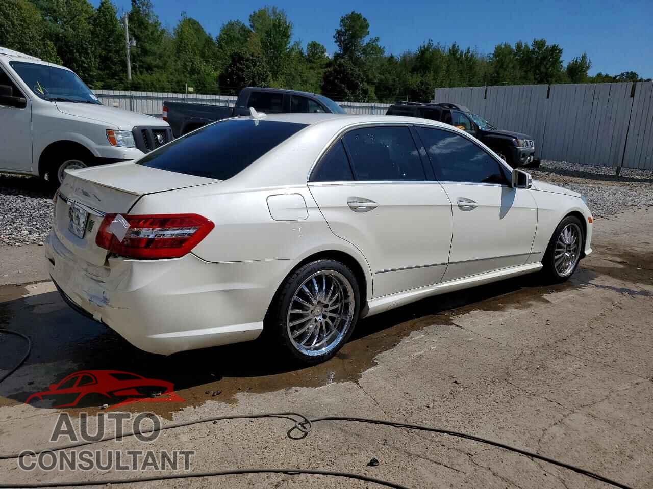 MERCEDES-BENZ E-CLASS 2013 - WDDHF5KB1DA722421