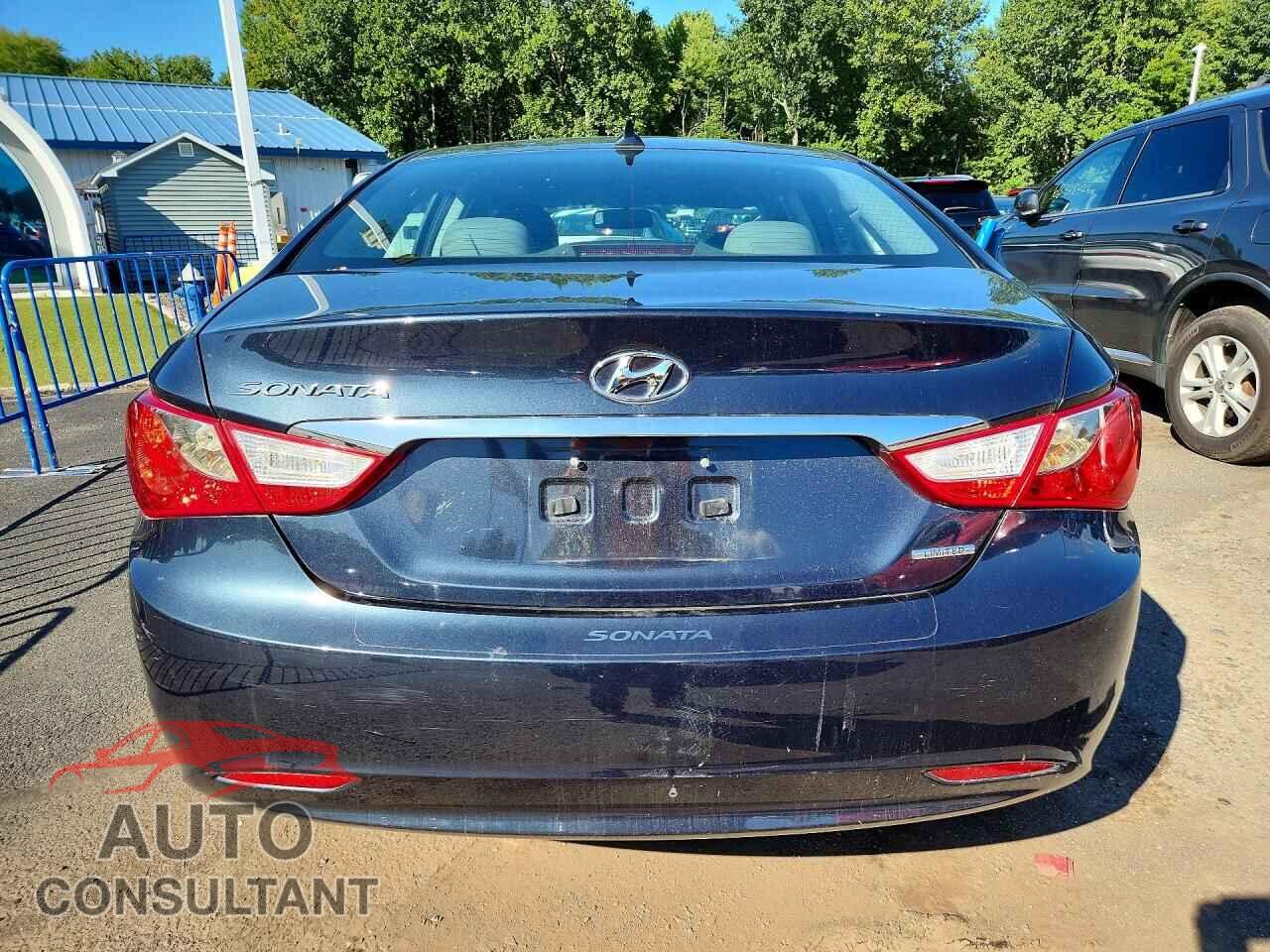 HYUNDAI SONATA 2013 - 5NPEC4AC8DH586551
