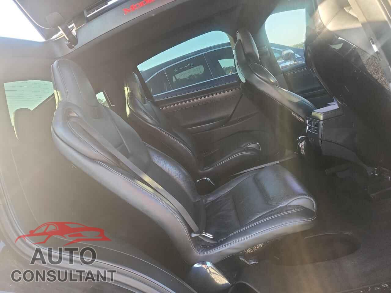 TESLA MODEL X 2017 - 5YJXCBE46HF039640