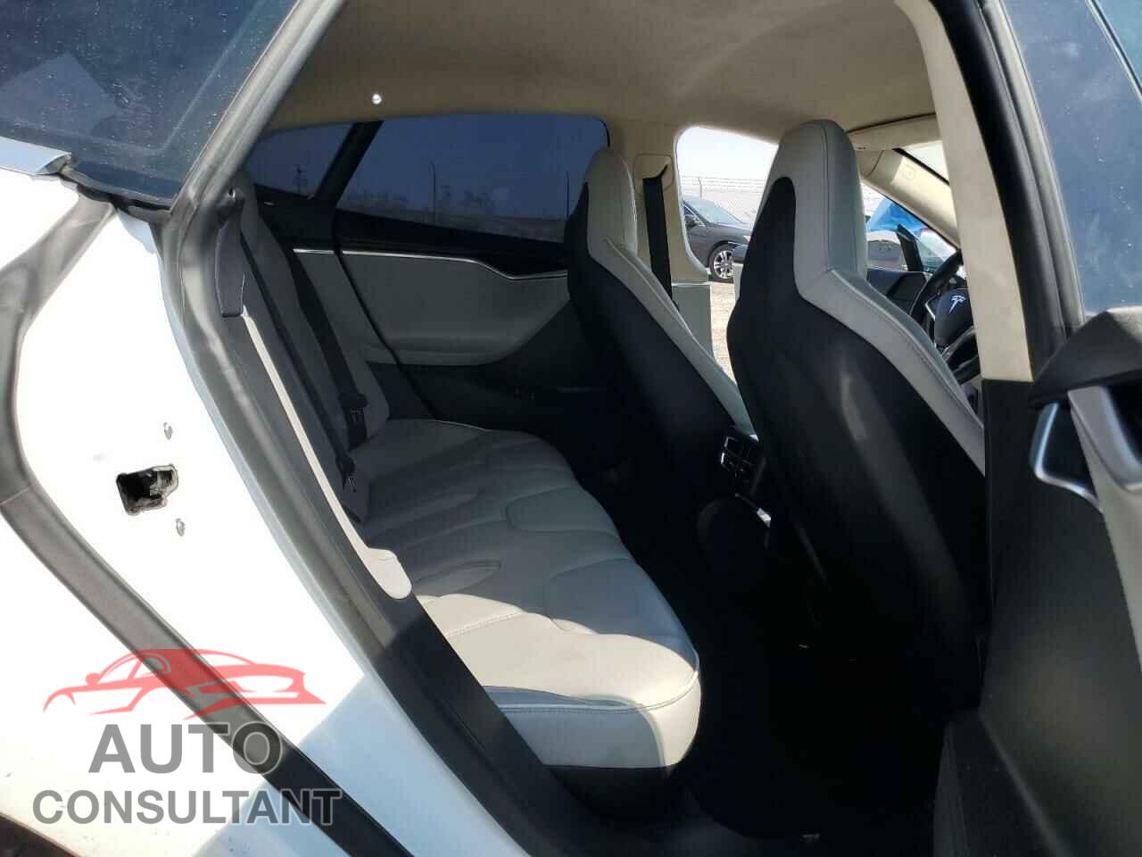 TESLA MODEL S 2013 - 5YJSA1CP4DFP06531