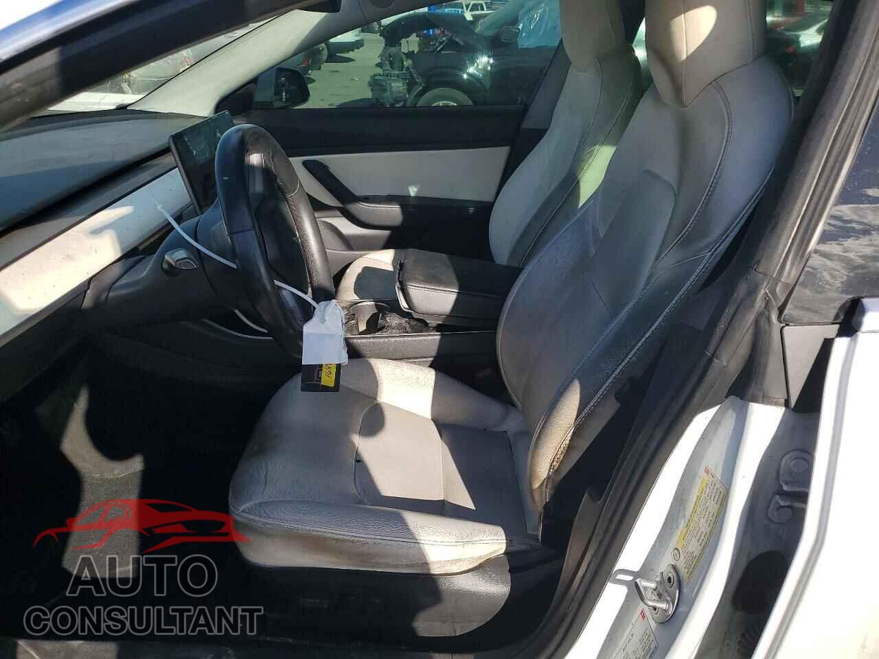 TESLA MODEL 3 2018 - 5YJ3E1EA1JF168867