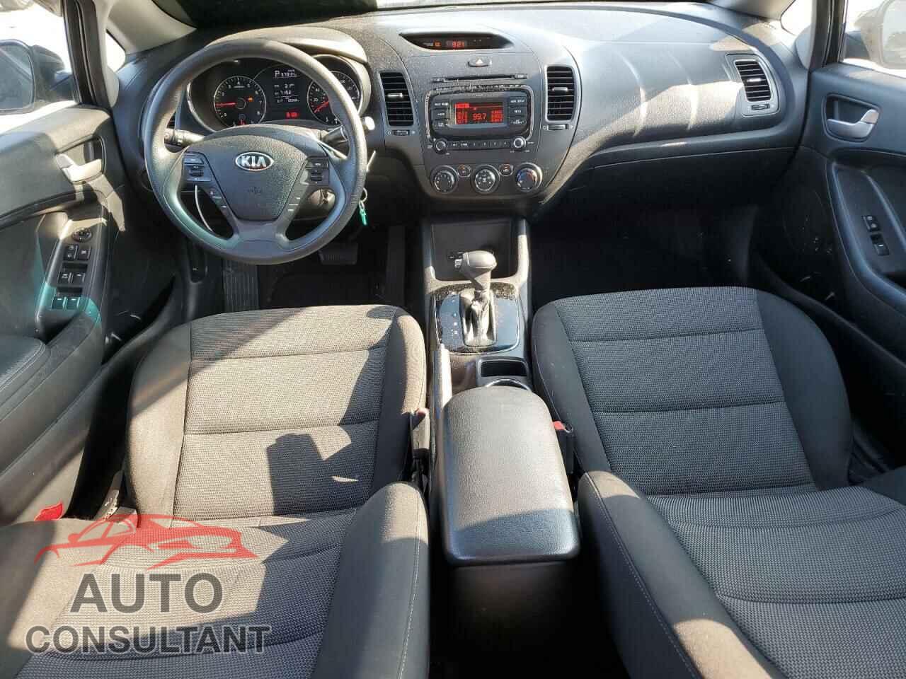 KIA FORTE 2017 - 3KPFK4A79HE018247
