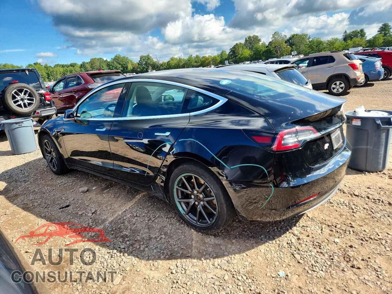 TESLA MODEL 3 2019 - 5YJ3E1EB4KF451449
