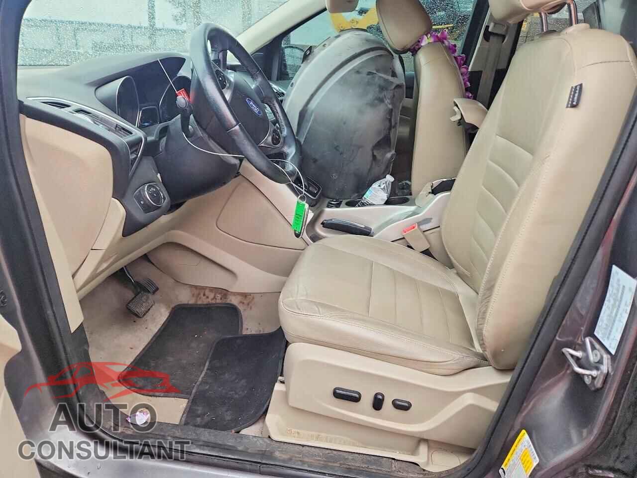 FORD ESCAPE 2013 - 1FMCU0HX5DUA40281