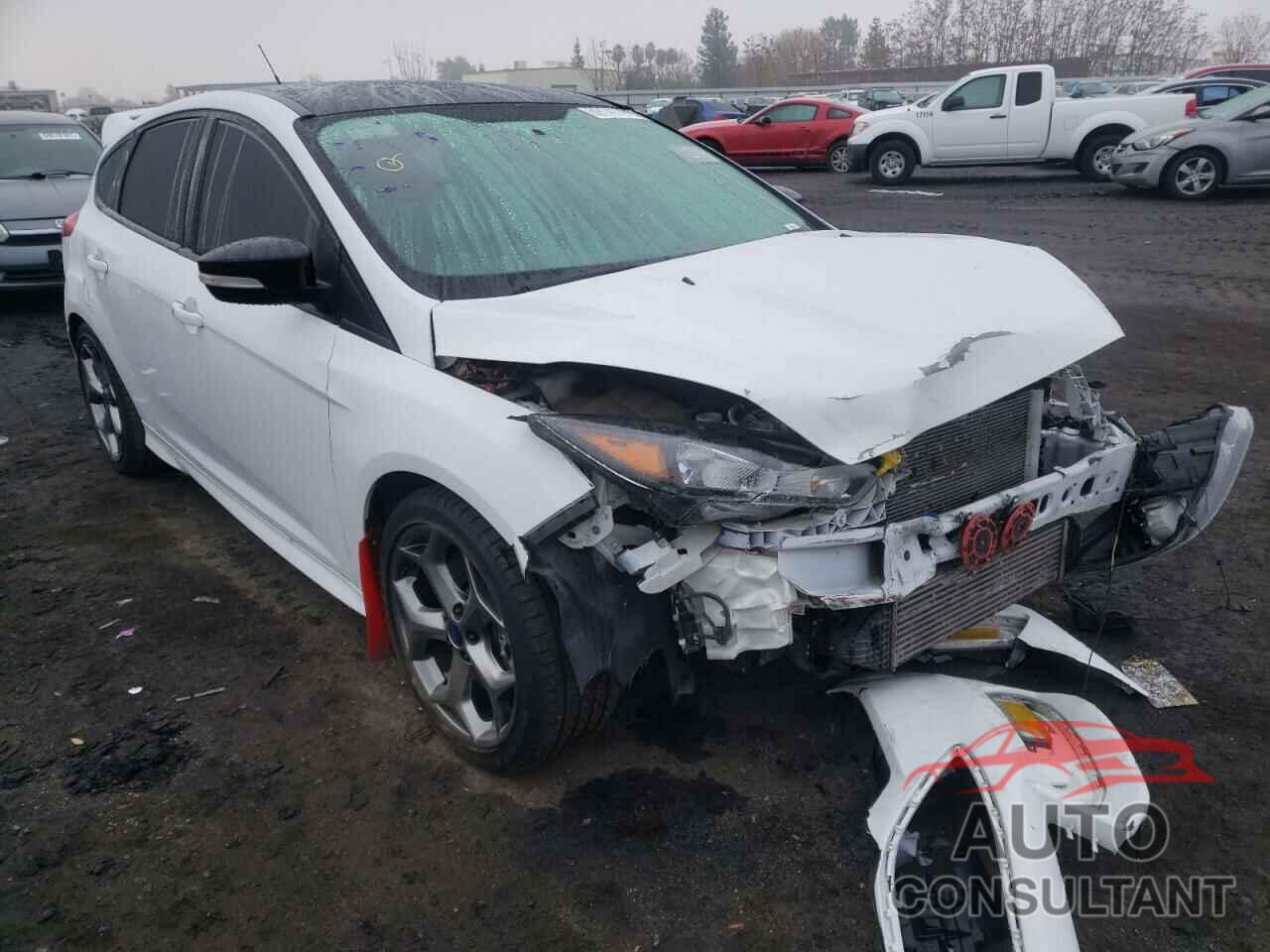 FORD FOCUS 2018 - 1FADP3L92JL233361