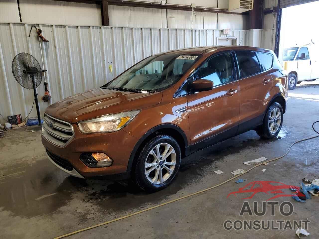 FORD ESCAPE 2017 - 1FMCU0GD3HUE98477