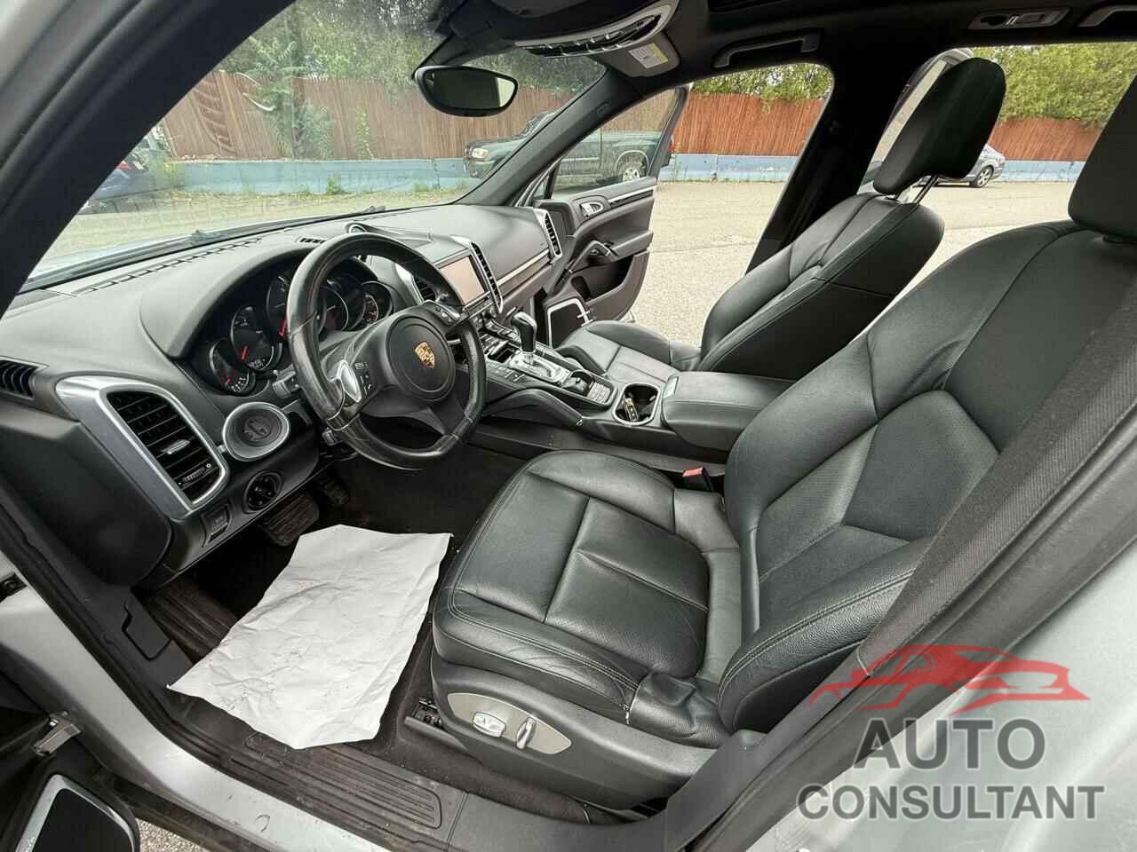 PORSCHE CAYENNE 2012 - WP1AA2A23CLA09161