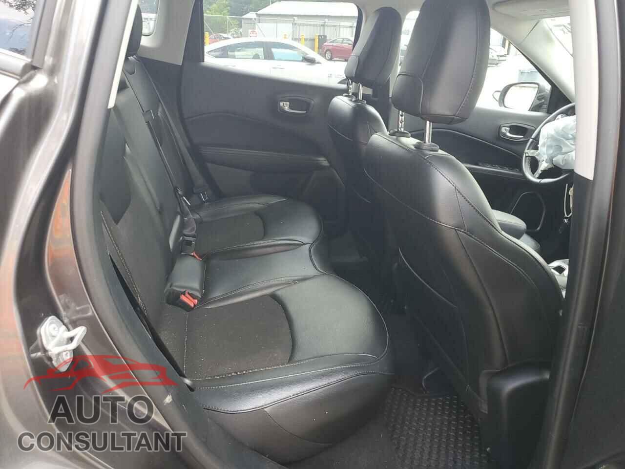 JEEP COMPASS 2020 - 3C4NJDBB6LT240024