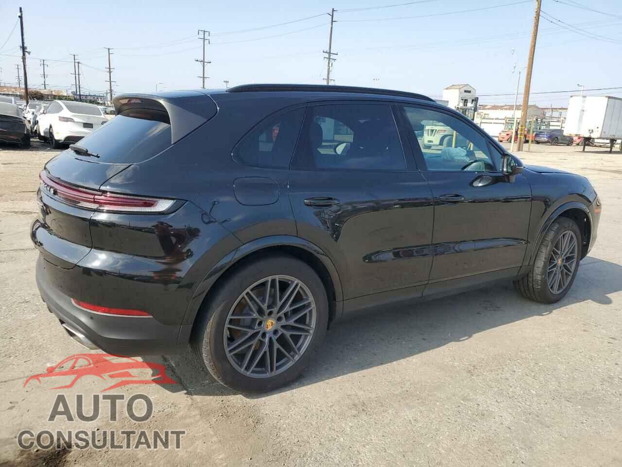 PORSCHE CAYENNE 2024 - WP1AA2AY2RDA03634