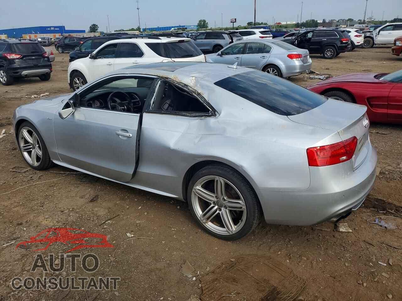 AUDI S5/RS5 2013 - WAUCGAFR6DA043260