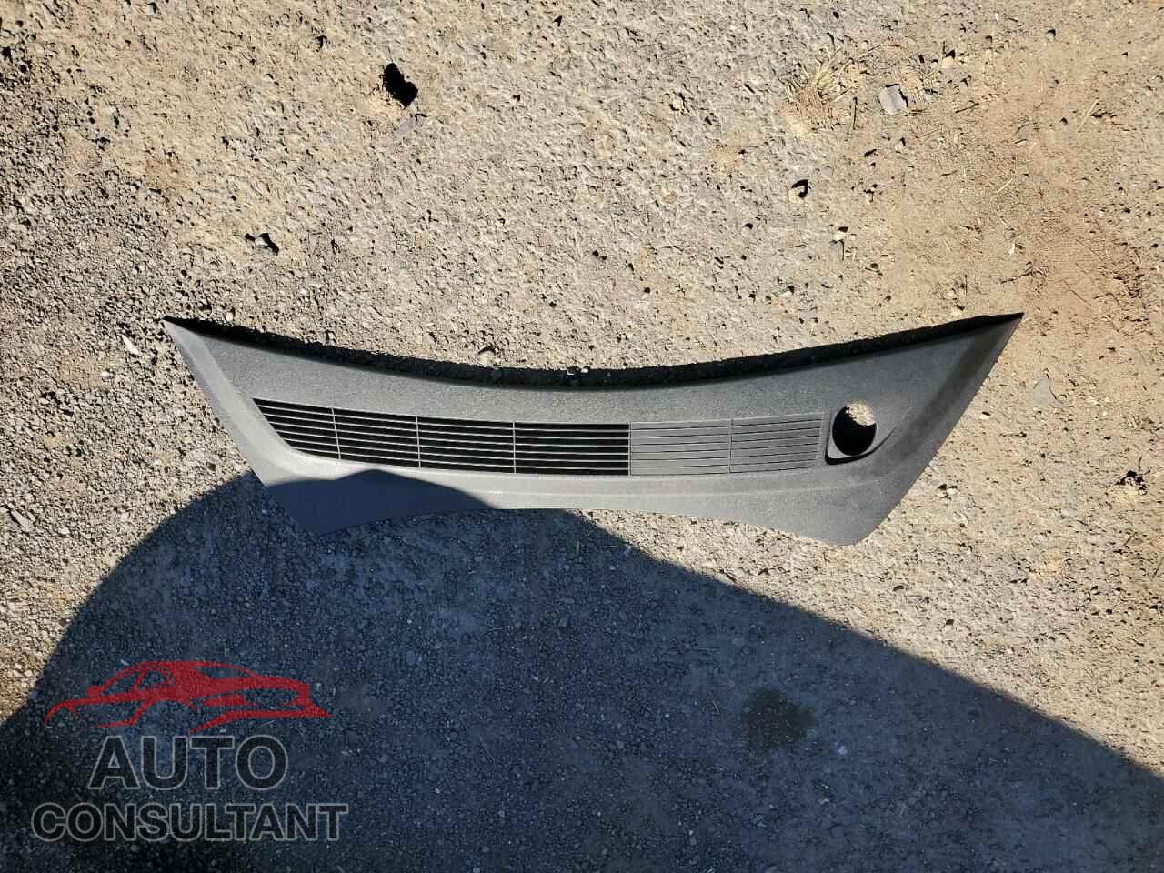 TESLA MODEL 3 2018 - 5YJ3E1EB7JF119536