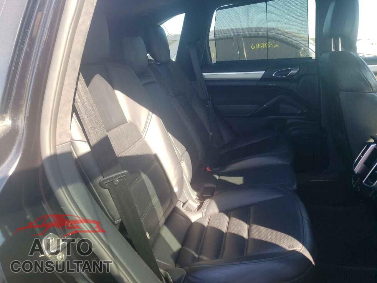 PORSCHE CAYENNE 2016 - WP1AC2A27GLA88818