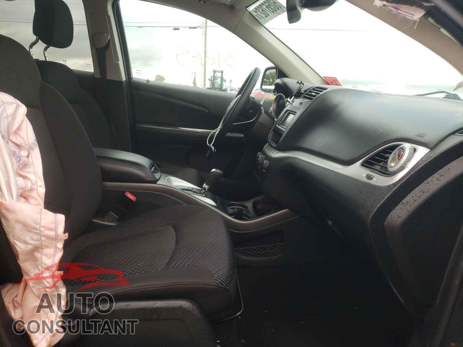 DODGE JOURNEY 2019 - 3C4PDCBB4KT694507