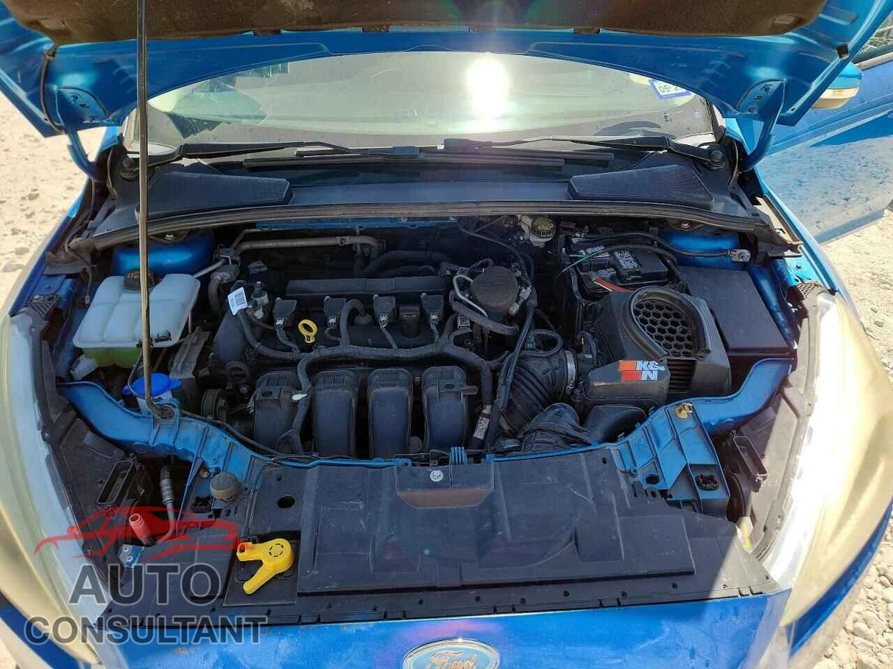 FORD FOCUS 2015 - 1FADP3F23FL207955