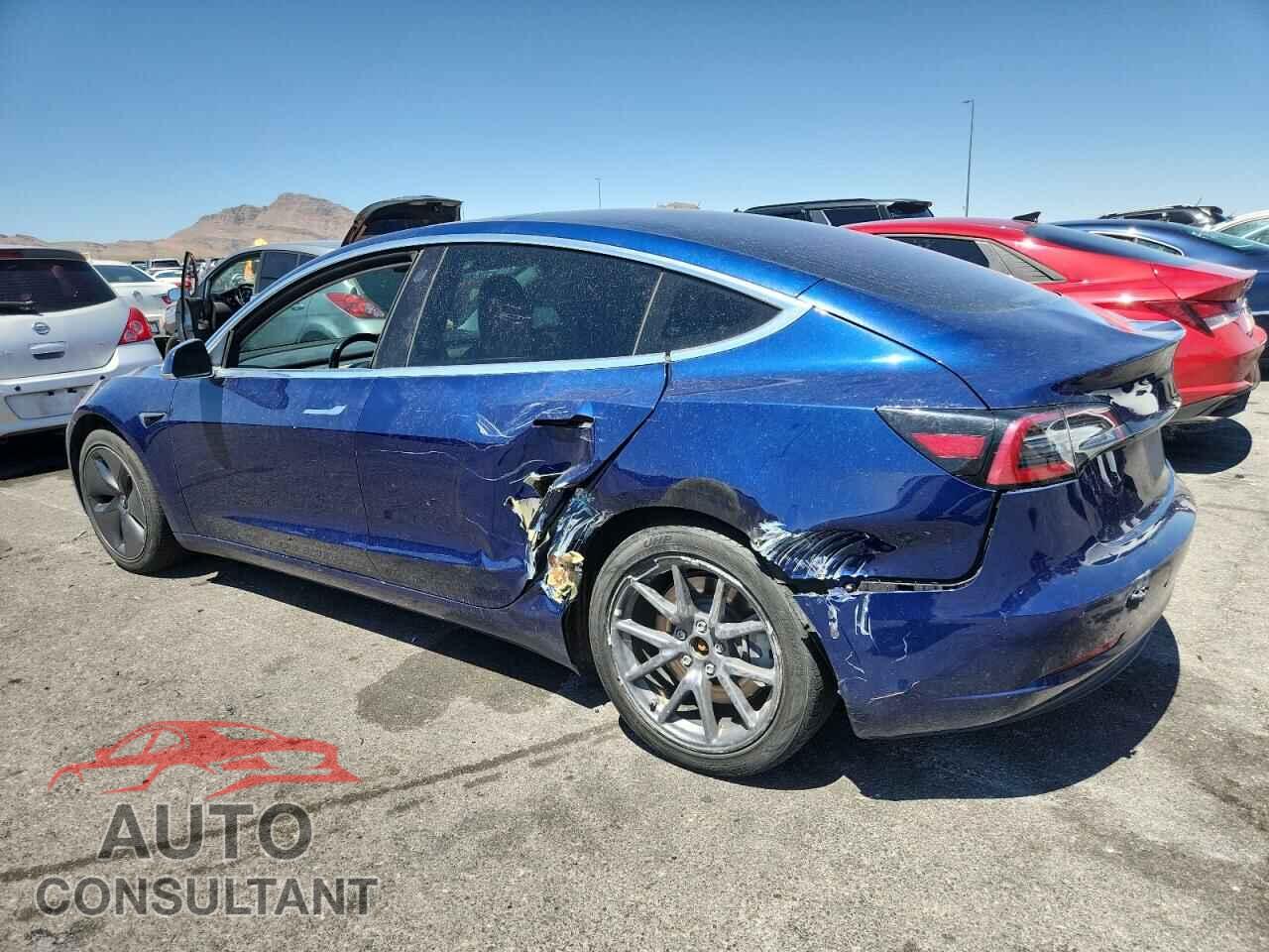 TESLA MODEL 3 2018 - 5YJ3E1EA8JF040593