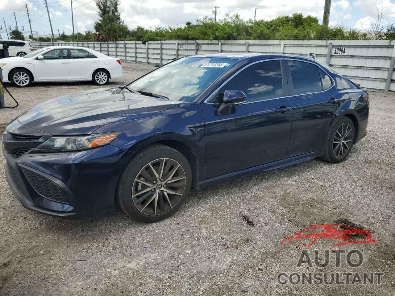 TOYOTA CAMRY 2022 - 4T1T11AKXNU637201