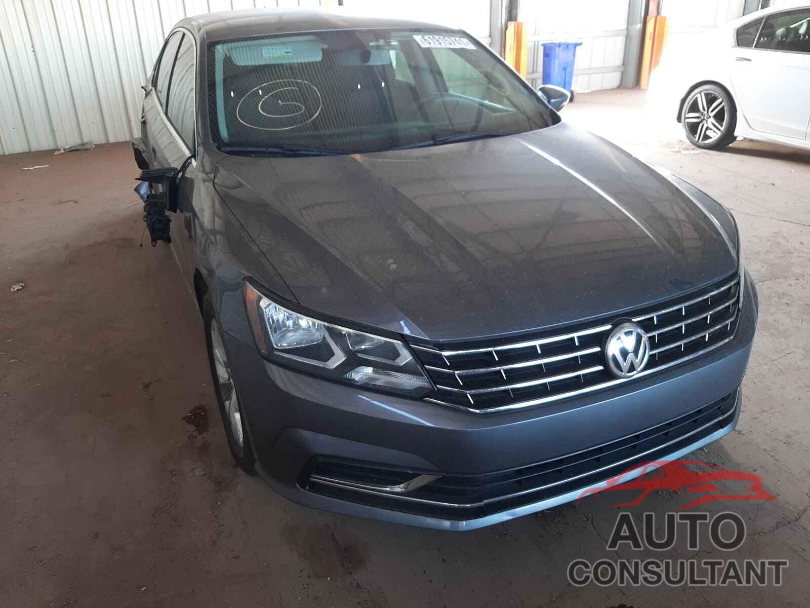 VOLKSWAGEN PASSAT 2017 - 1VWAT7A38HC038984