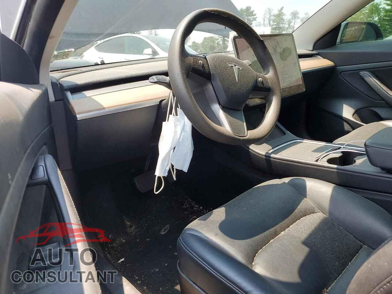 TESLA MODEL 3 2021 - 5YJ3E1EA2MF856560