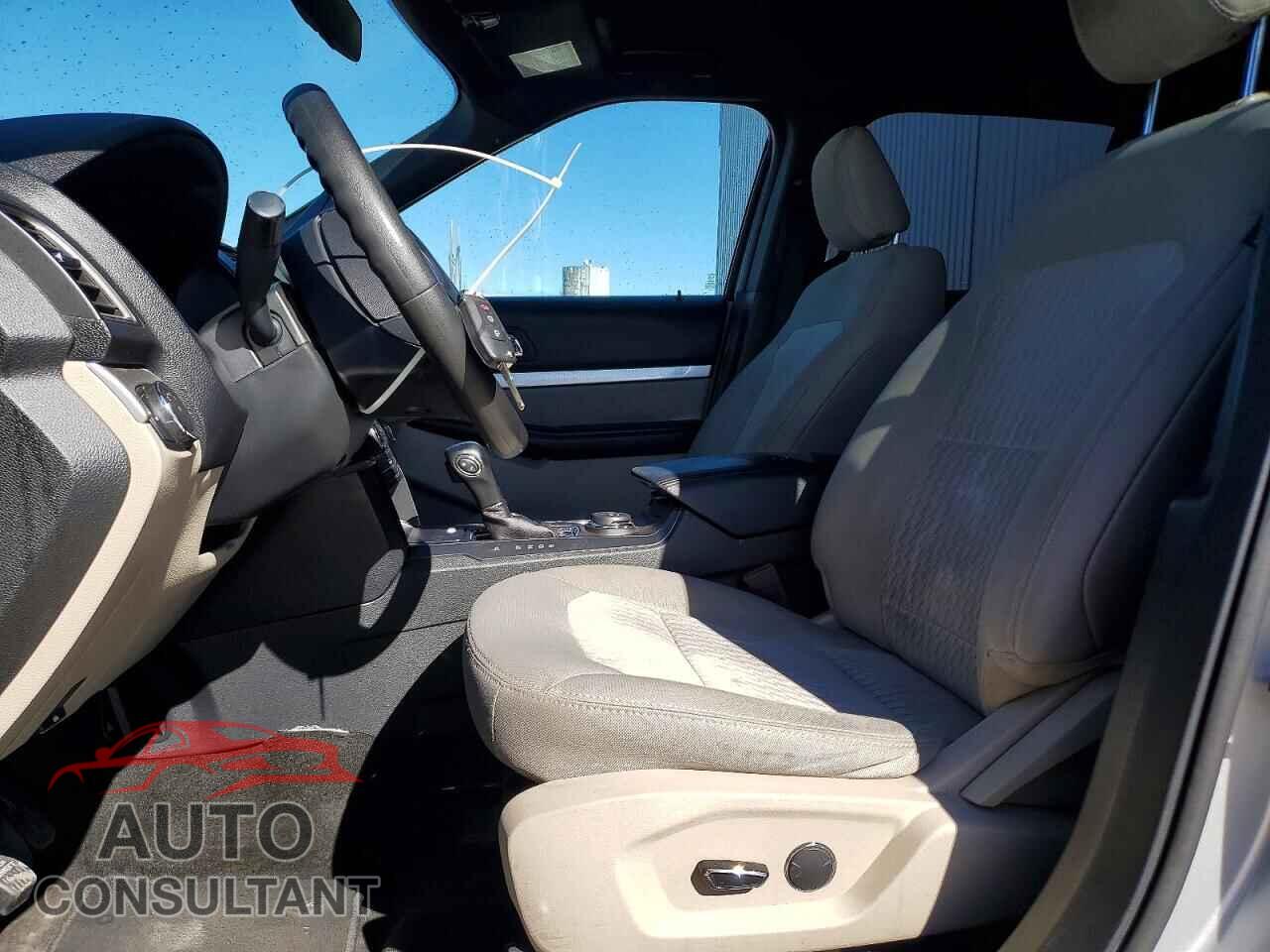 FORD EXPLORER 2018 - 1FM5K8B86JGB60020