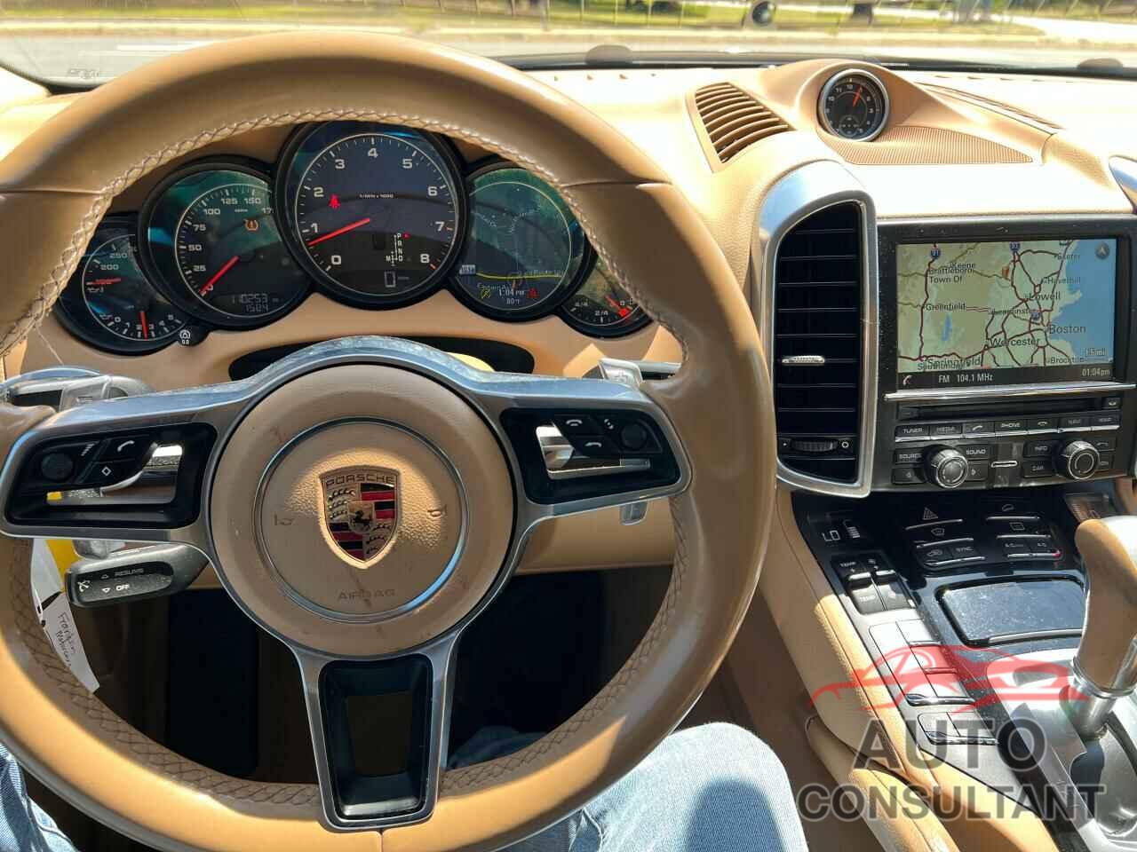 PORSCHE CAYENNE 2016 - WP1AA2A22GKA36878