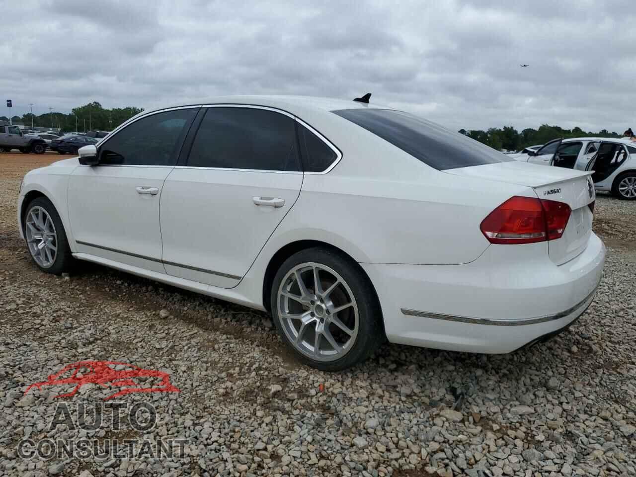 VOLKSWAGEN PASSAT 2014 - 1VWCN7A33EC109183