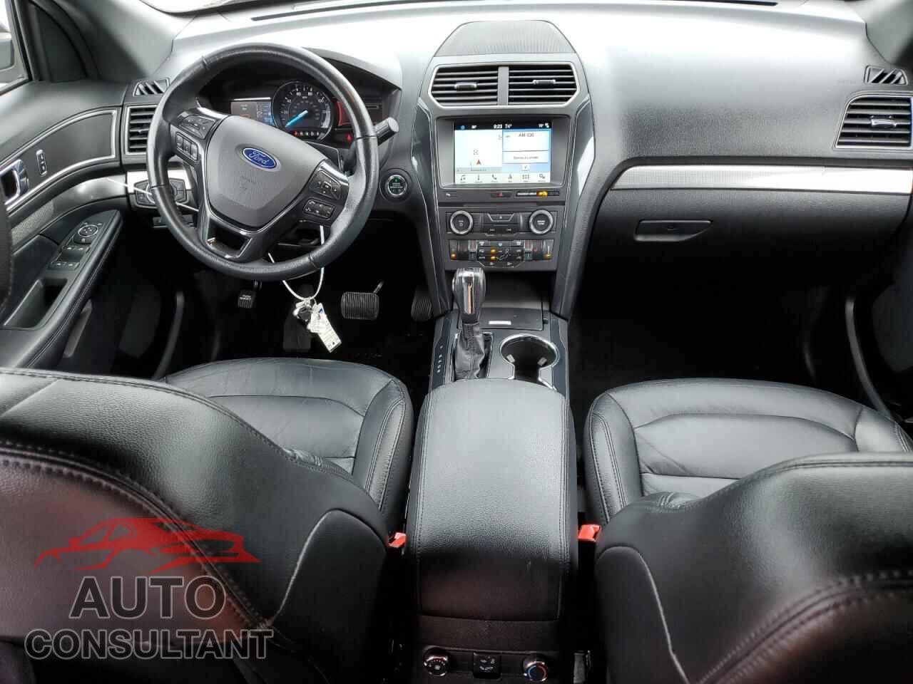 FORD EXPLORER 2018 - 1FM5K8D84JGA75027