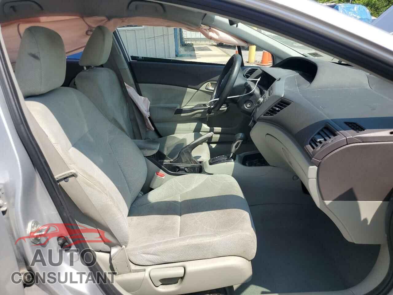HONDA CIVIC 2012 - 19XFB2F58CE009592