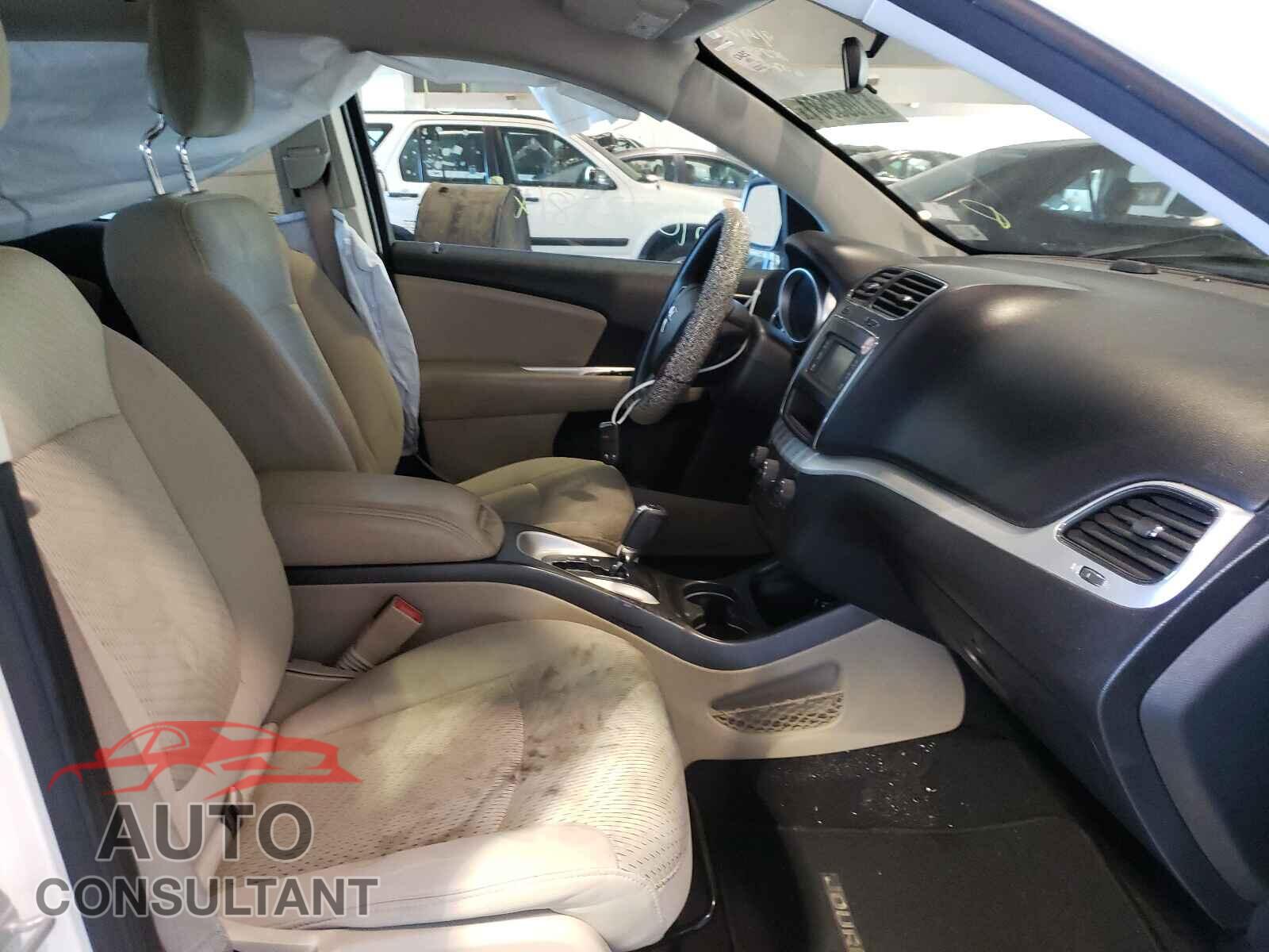 DODGE JOURNEY 2017 - 3C4PDCBG2HT590750