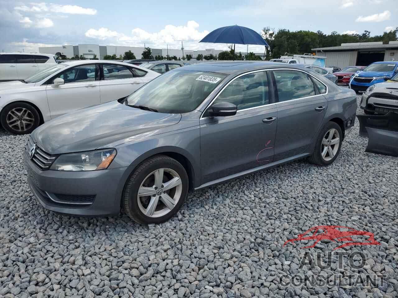 VOLKSWAGEN PASSAT 2013 - 1VWBH7A35DC010222