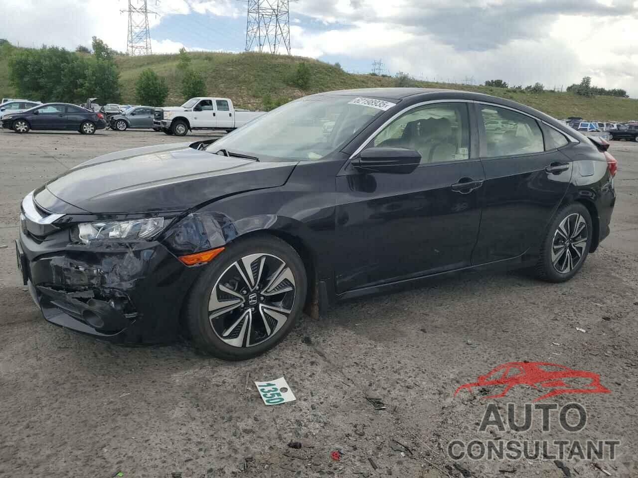 HONDA CIVIC 2018 - JHMFC1F32JX021125