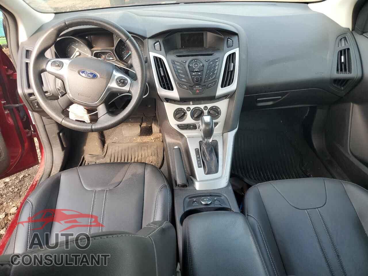 FORD FOCUS 2014 - 1FADP3F2XEL217719