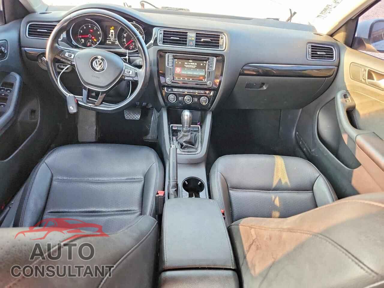 VOLKSWAGEN JETTA 2017 - 3VWL17AJ8HM399983