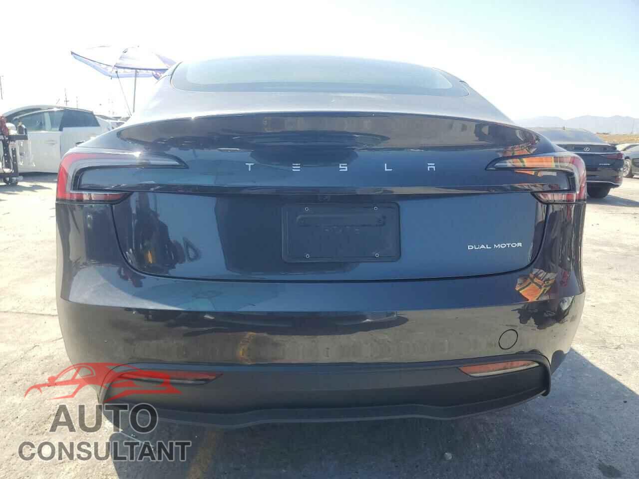 TESLA MODEL 3 2024 - 5YJ3E1EB4RF814231