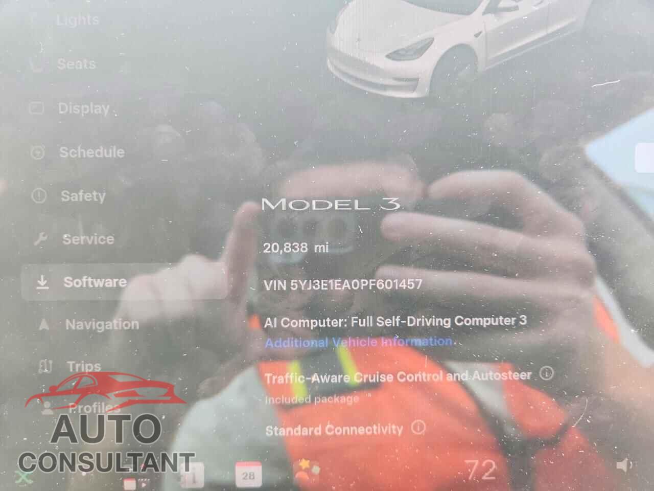 TESLA MODEL 3 2023 - 5YJ3E1EA0PF601457