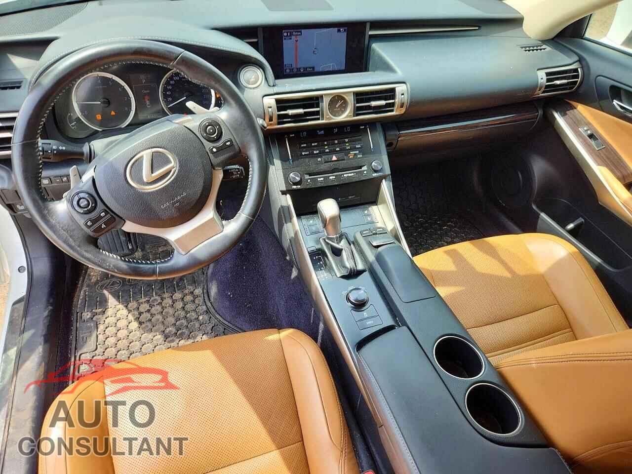 LEXUS IS 2014 - JTHCE1D2XE5000340