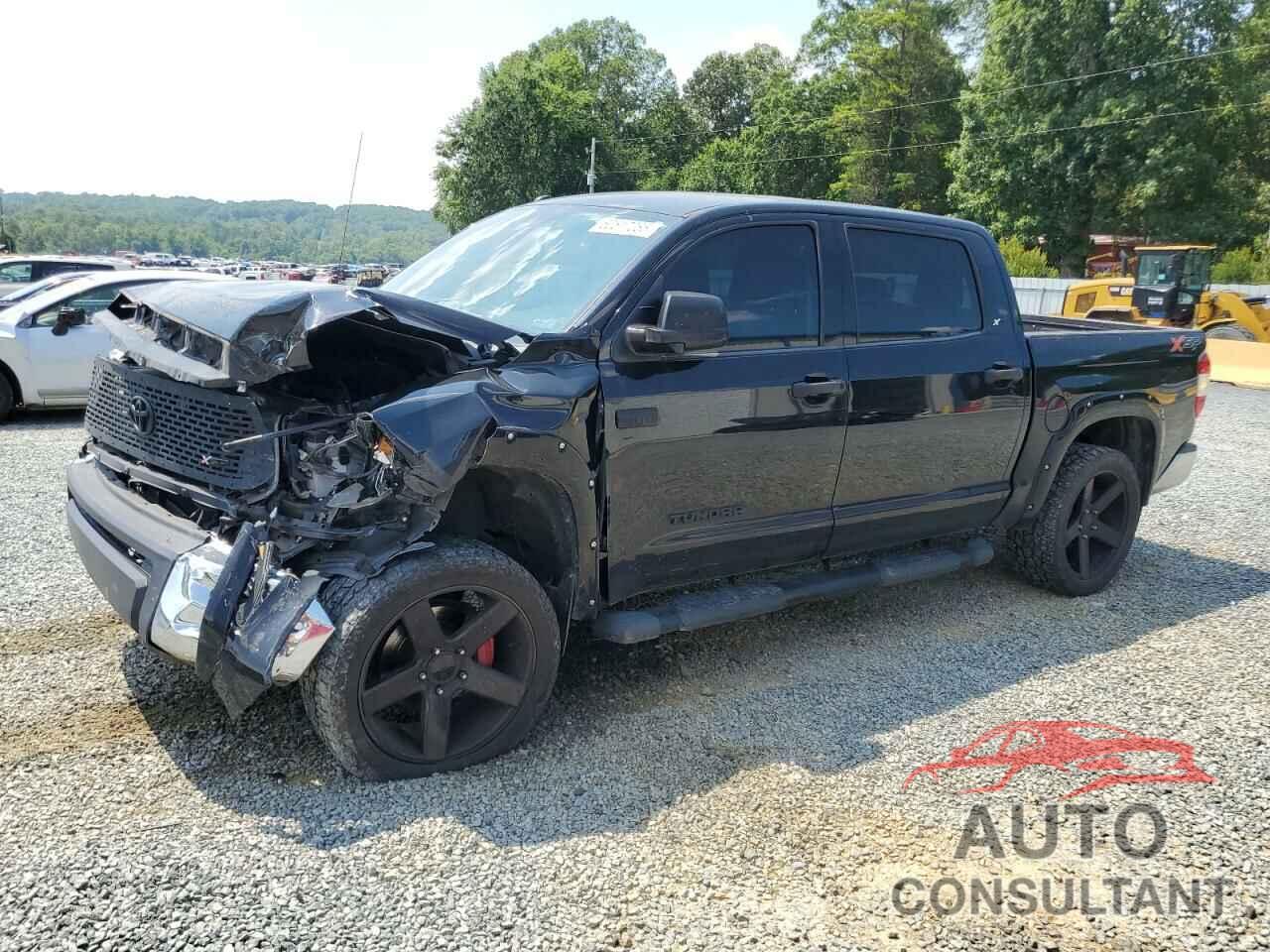 TOYOTA TUNDRA 2017 - 5TFDW5F14HX645198