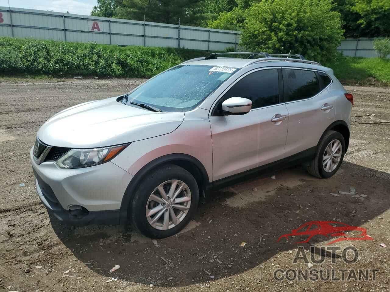 NISSAN ROGUE 2018 - JN1BJ1CP7JW190269
