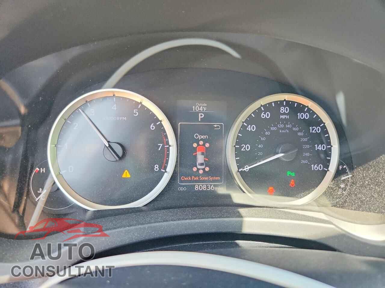 LEXUS IS 2014 - JTHBE1D29E5005136