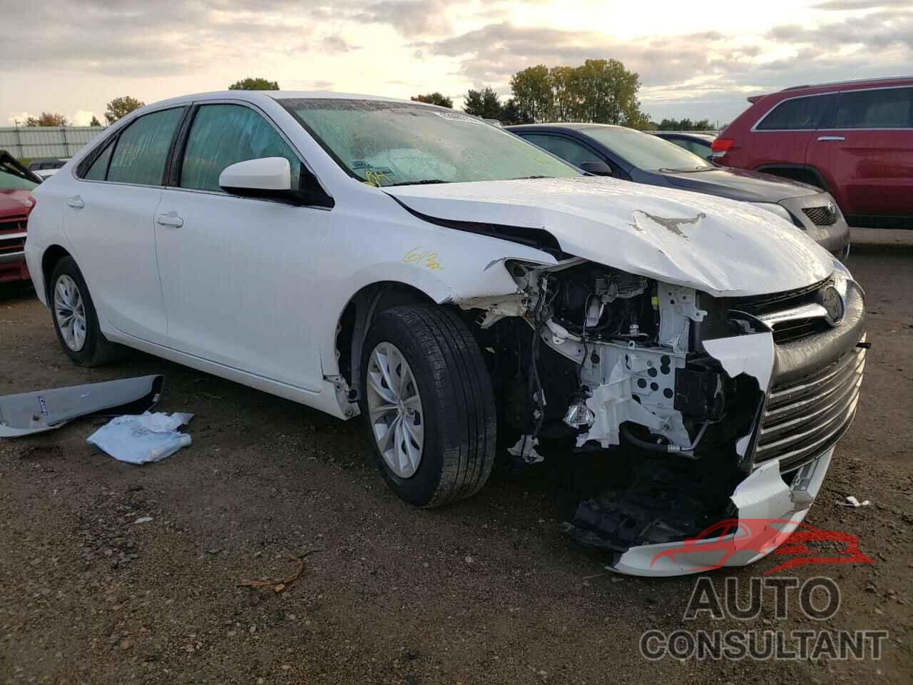 TOYOTA CAMRY 2016 - 4T4BF1FK8GR524281