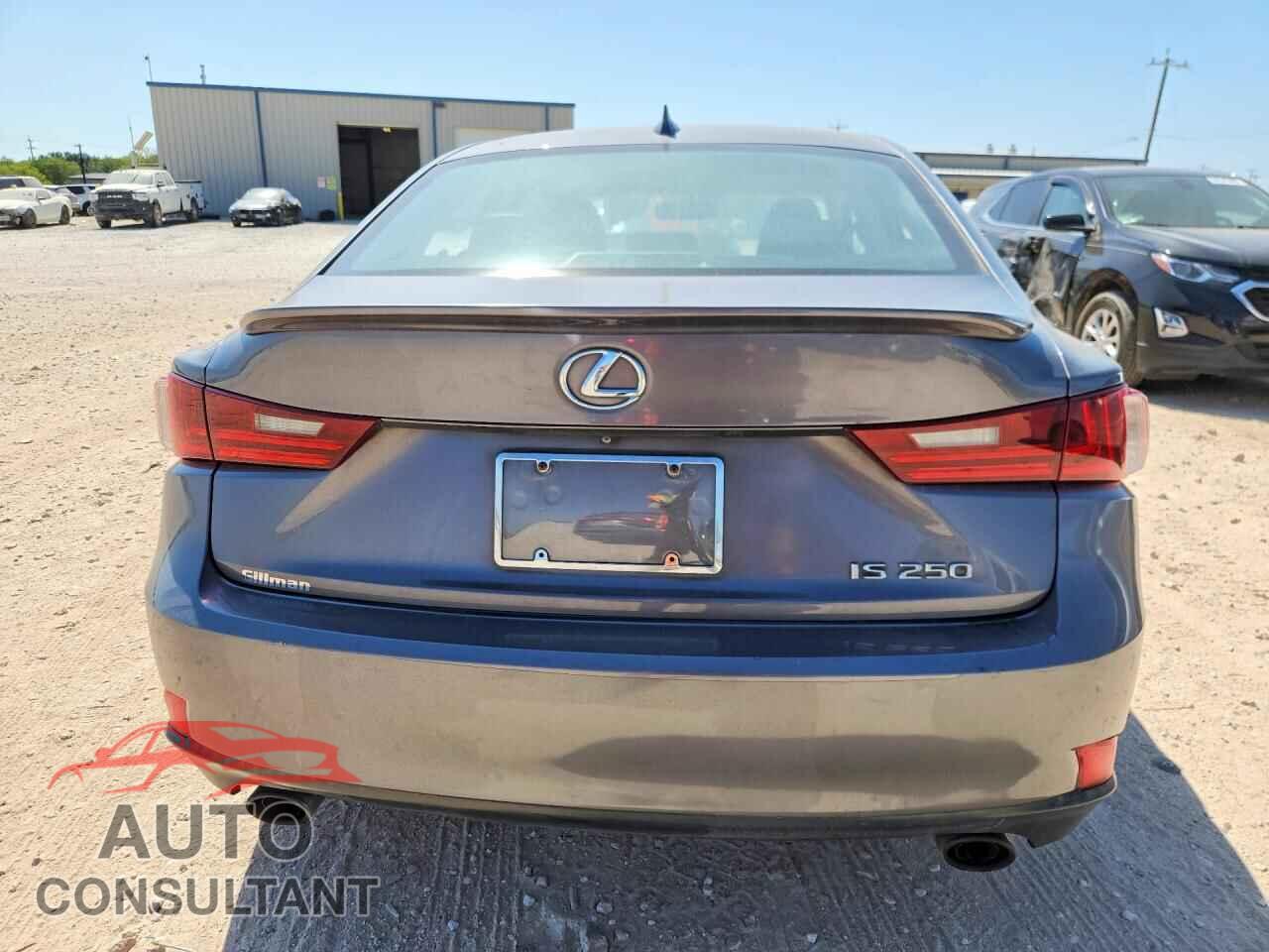 LEXUS IS 2014 - JTHBF1D27E5017508