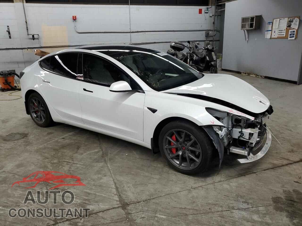 TESLA MODEL 3 2022 - 5YJ3E1EB6NF348201